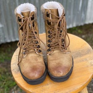 MIA WOMENS MAYLYNN HIKER BOOT - NATURAL